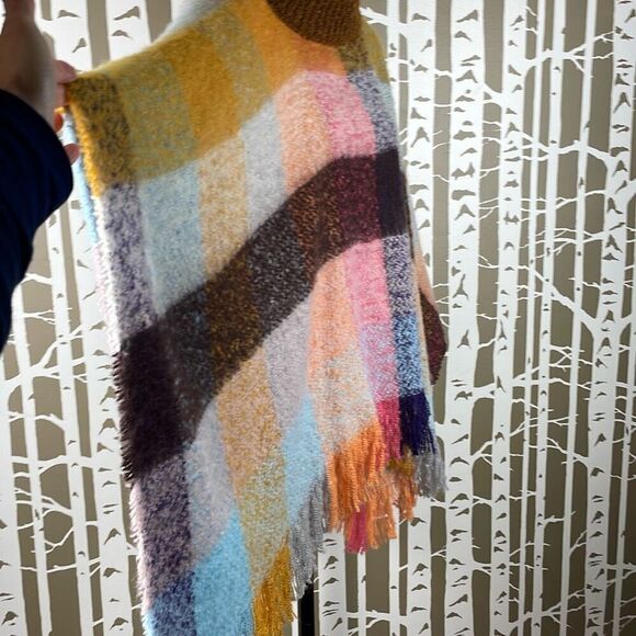 NEW Spring Colors Plaid Fringe Trim Poncho OS - Picture 3 of 10